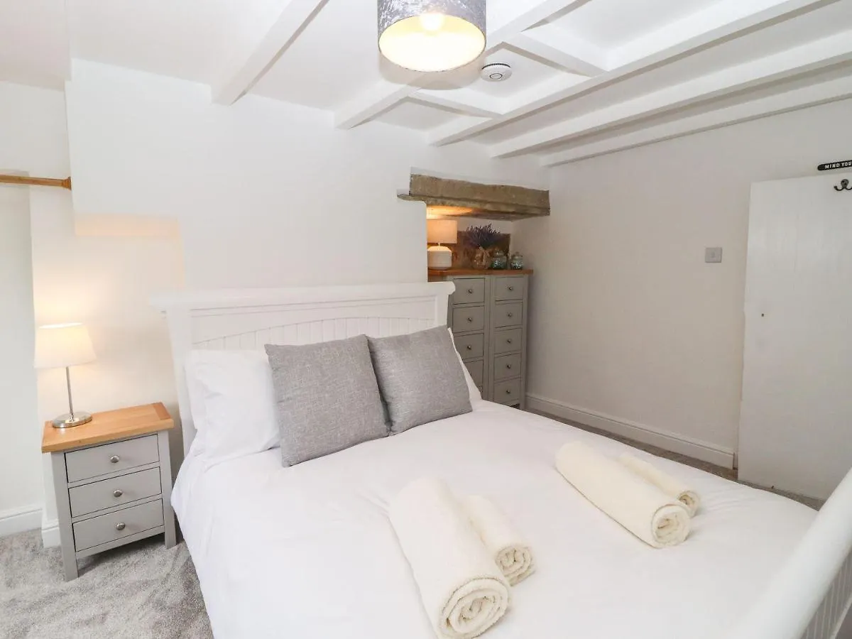 בארנולדסויק Hideaway Cottage בית נופש